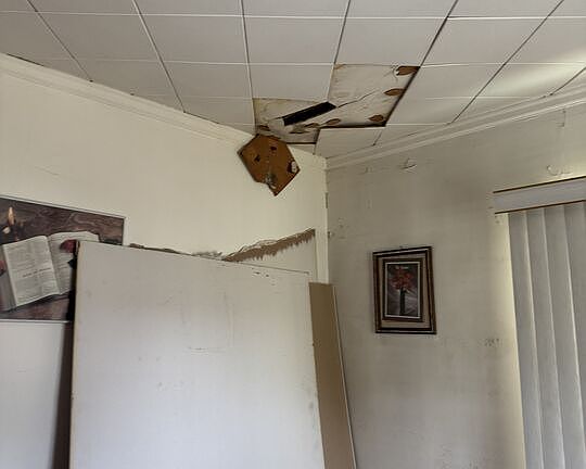 4th image of 3039 S Norton Ave