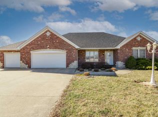 2500 Aiello Ln, Jefferson City, MO 65109