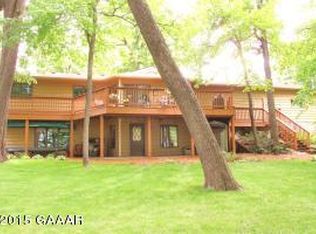 2109 Ridgewood Dr NW, Alexandria, MN 56308