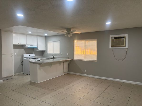 221 E 2nd St APT 2