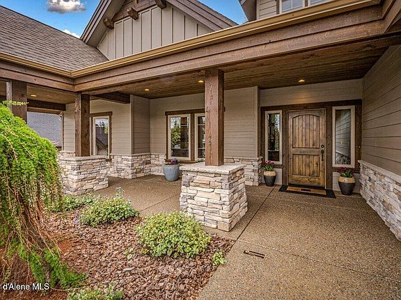 3rd image of 3455 E Winray Dr