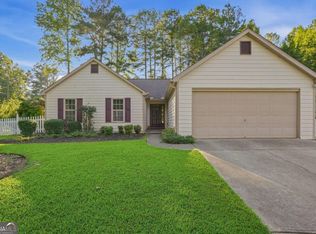 5700 River Ridge Ln, Sugar Hill, GA 30518