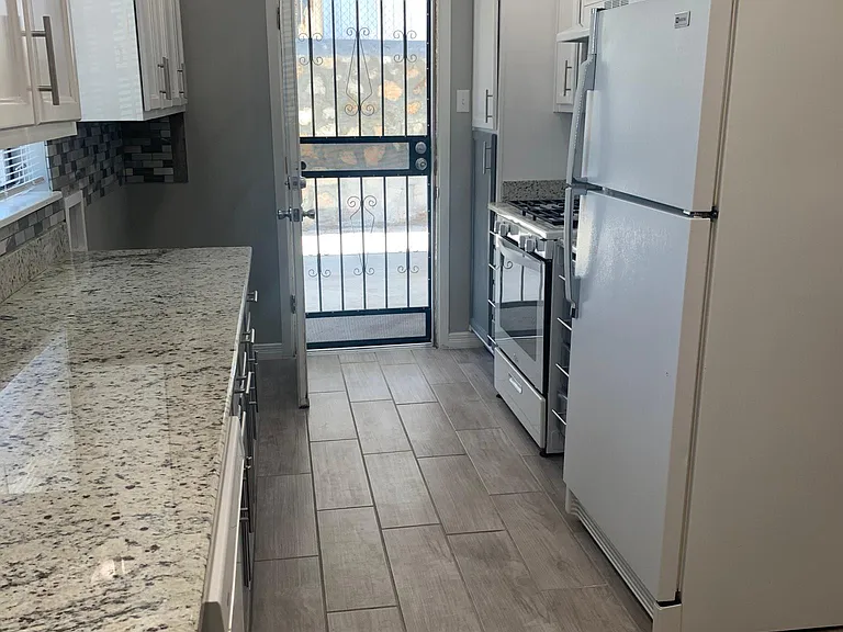 3315 Edgar Park Ave — Photo 9