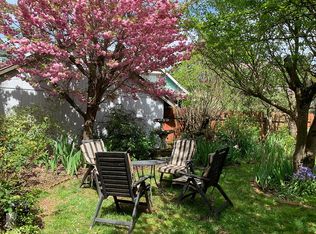 3035 SE Division St, Portland, OR 97202