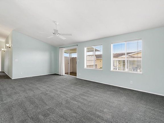 4th image of 74 Sunshine Way #74