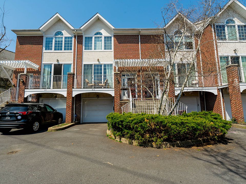 1st image of 813 Bayard Ave