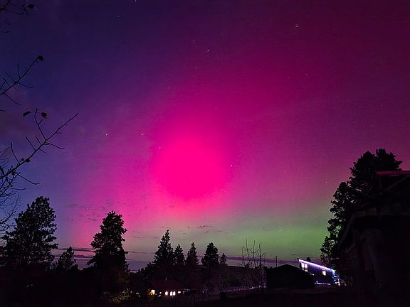 House and Northern Lights