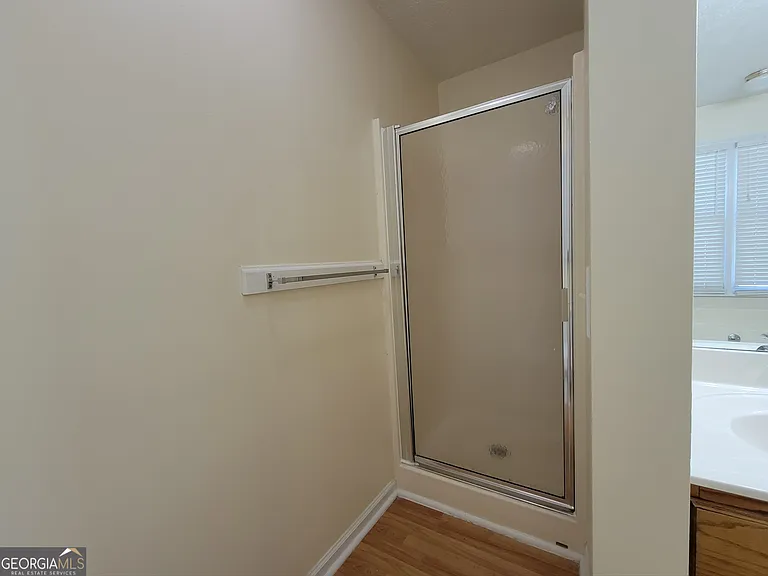 841 Lodgeview Dr — Photo 10