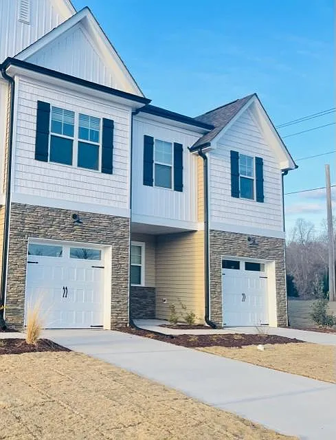 3 bed, 2.5 bath, 1600 sqft, $1,850 — Photo 4