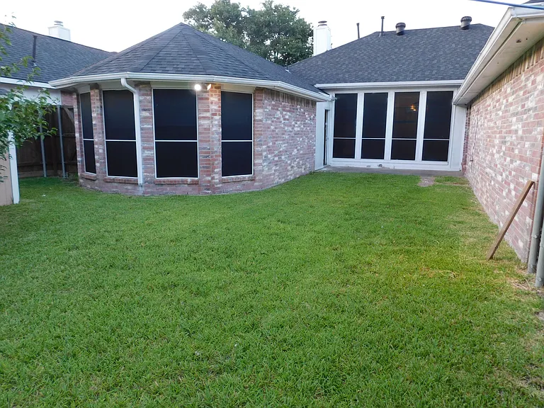 624 Elm Falls Pl — Photo 2