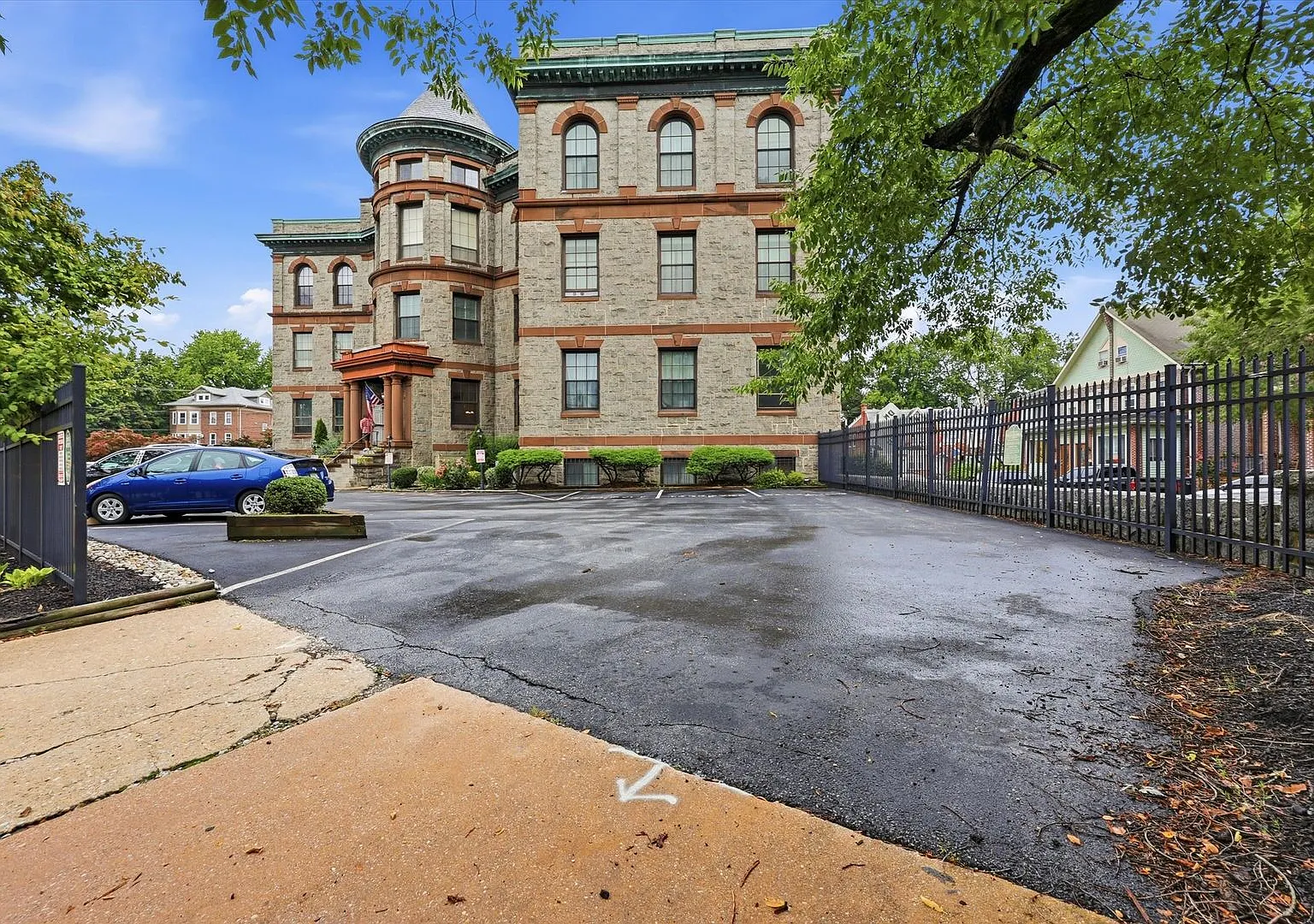 Lovely 2 Bed 1.5 Bath In Wilmington — Photo 1