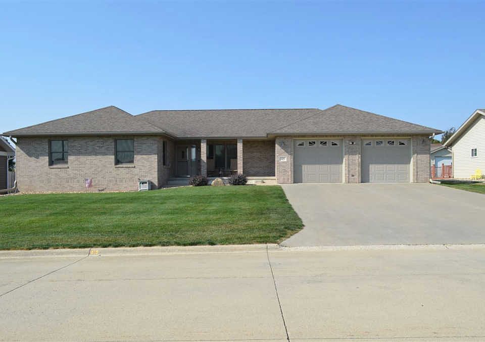 415 N 5th St, Moville, IA 51039 Zillow