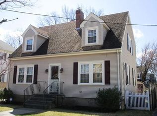 96 Sinclair Ave, Cranston, RI 02907