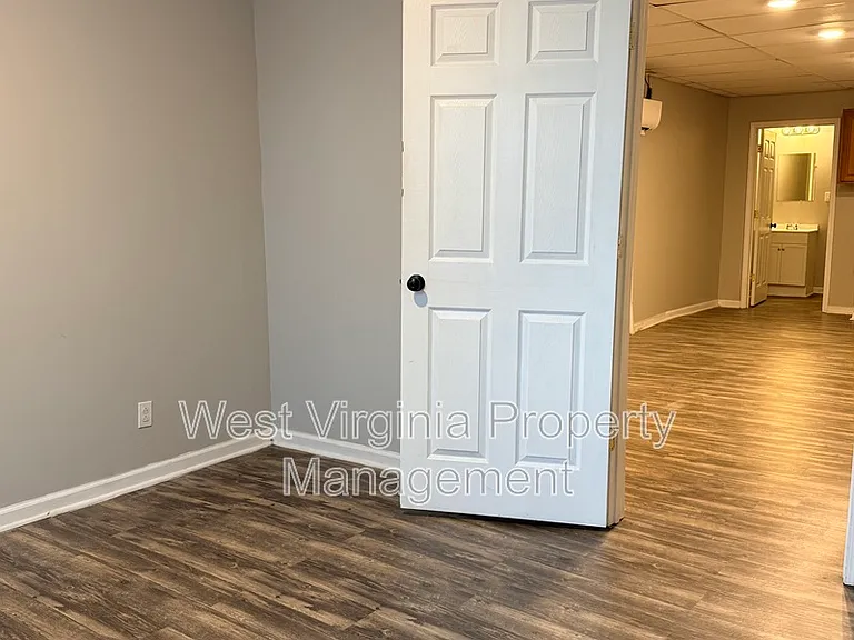 847 Mercer St #4 — Photo 8