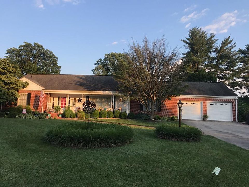 1st image of 827 Summerdean Ave