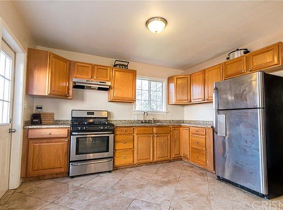3rd image of 8206 Murietta Ave