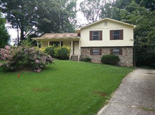 2135 Loma Ct, Morrow, GA 30260