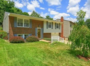 912 Harper Rd, Crescent, PA 15046