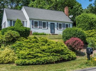77 Pilgrim Ln, Manchester, CT 06040