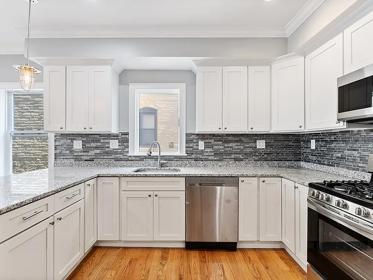 9 Wales St #2 — Photo 10