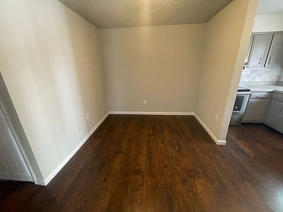 3rd image of 525 Conway Rd APT 220