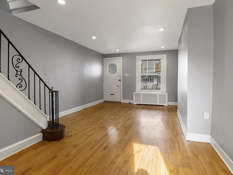 2803 Aramingo Ave — Photo 6