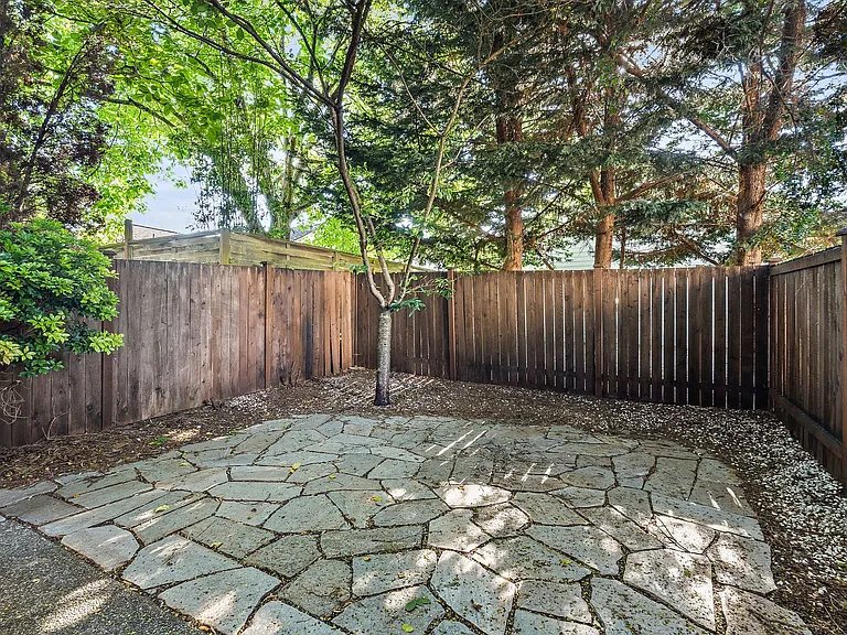 11710C Greenwood Ave N — Photo 3