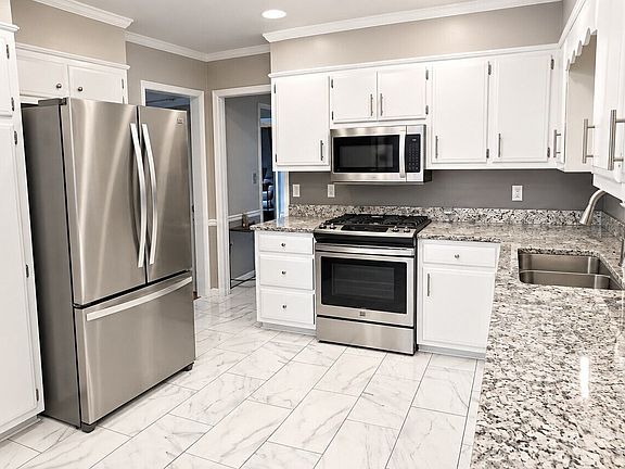 2nd image of 6586 Deshon Cir