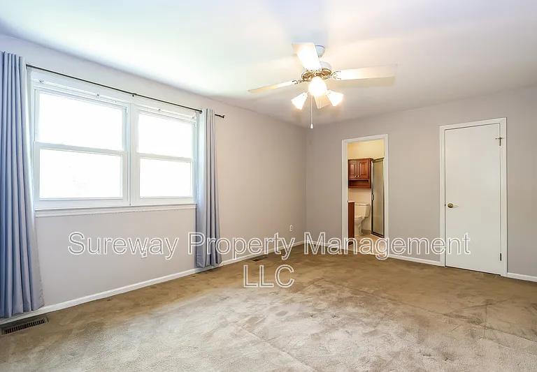 44 Red Oak Dr — Photo 13