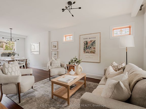 3rd image of 5 Hemlock Ave