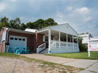 105 N 1st St, Hampton, VA 23664