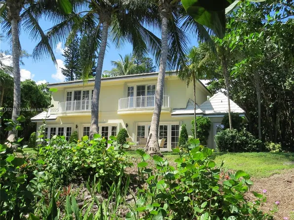 404 S Beach Rd, Hobe Sound, FL 33455