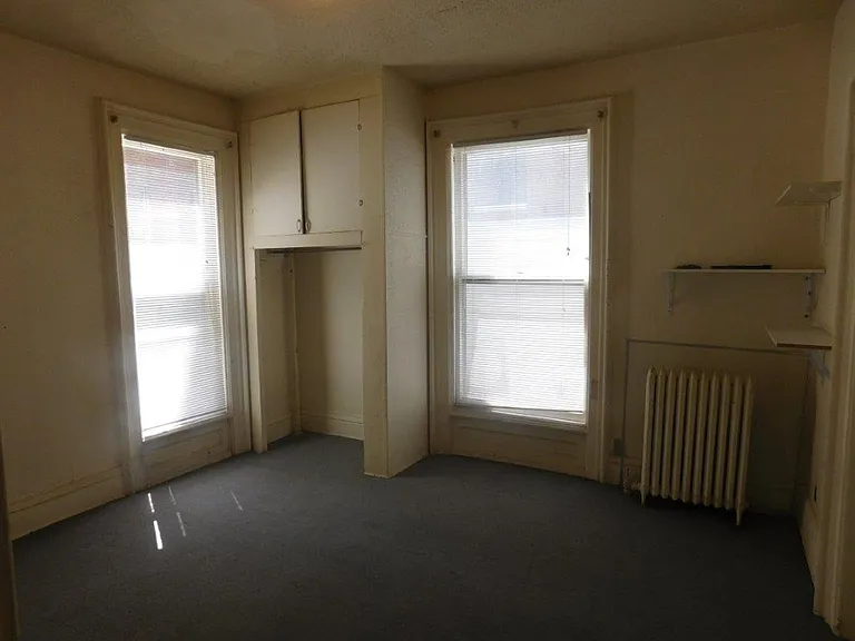 209 E Mifflin St — Photo 21