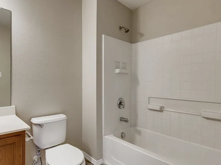 5140 Glen Eden Dr — Photo 18