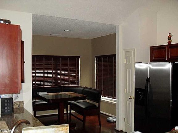 4th image of 616 Holmes Blvd