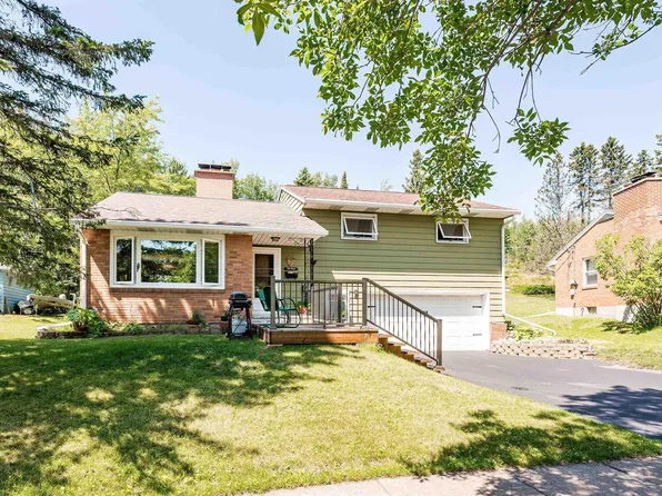 56 Hays Cir, Silver Bay, MN 55614