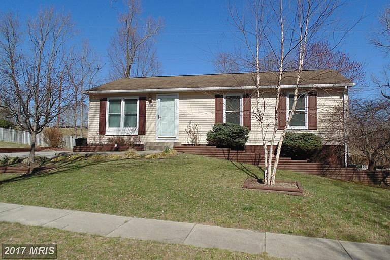 1st image of 7106 Aquinas Ave