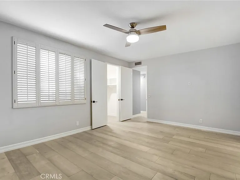 4949 Genesta Ave #104 — Photo 21