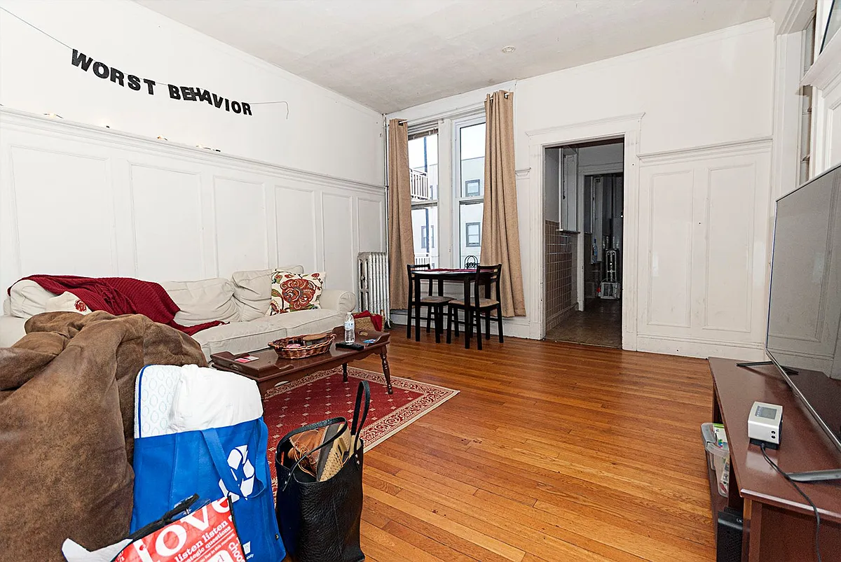 Building Photo - 1157 Commonwealth Ave #12
