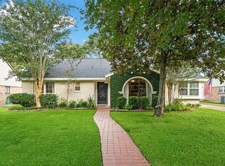 2223 Eaglerock Dr, Houston, TX 77080