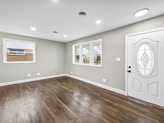 2nd image of 1269 Carolwood Ave