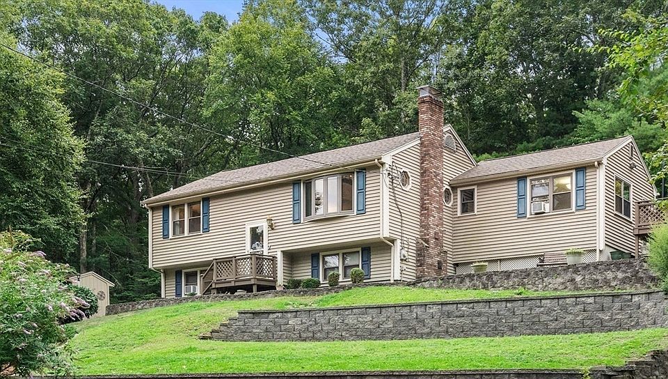1st image of 66 Lakeshore Dr