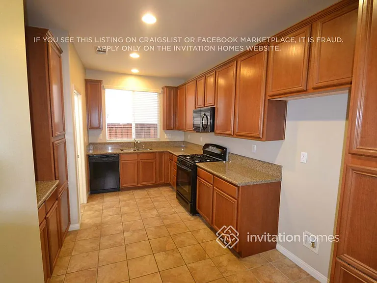 34047 Crenshaw St — Photo 3