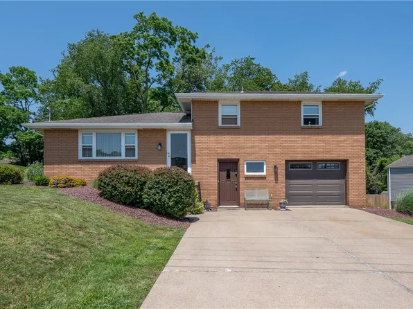 205 Eleanor Dr, Latrobe, PA 15650