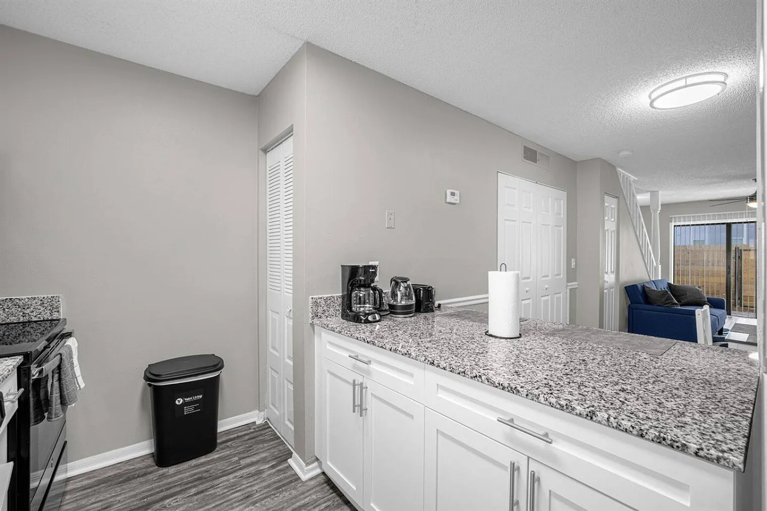 2 bed, 2.0 bath, $2,977 — Photo 3