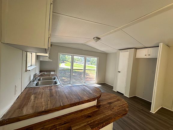 Kitchen and dinning room