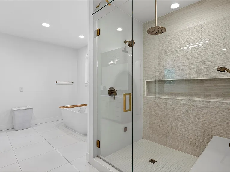 825 Ellis Ave — Photo 48