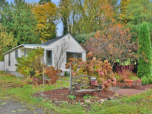2nd image of 1502 Corbet Dr NW