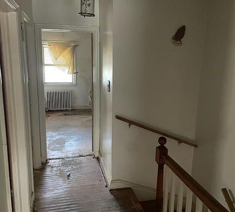 5th image of 1300 Crofton Rd