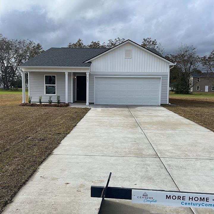 1st image of 717 Twin Oaks Cir